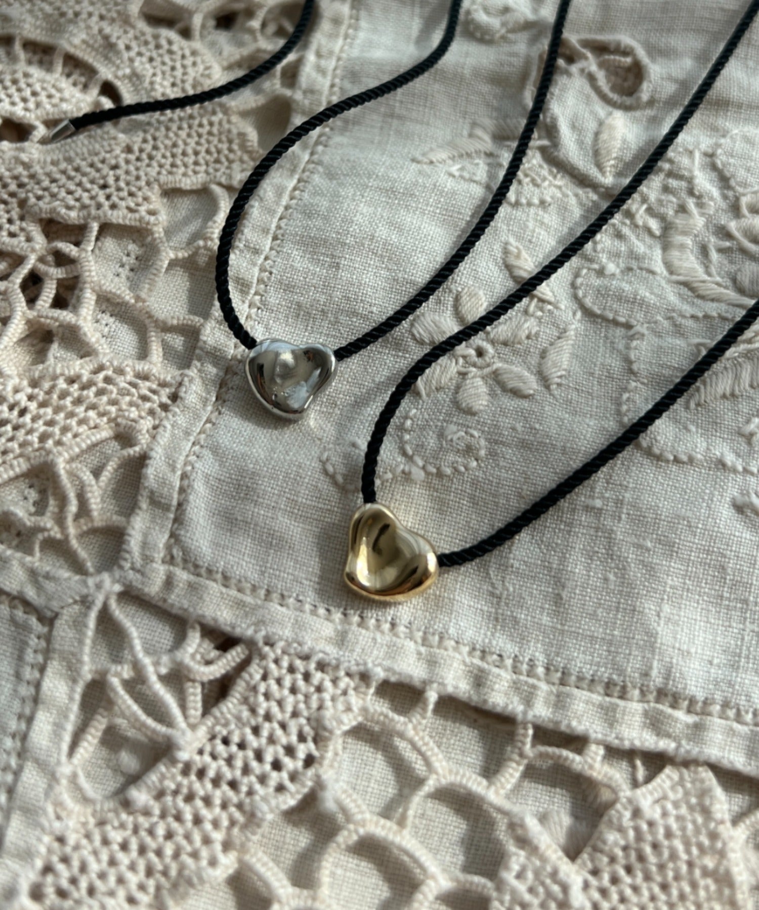 ciite' シーテ チョーカー 変形ハートメタルコードチョーカー