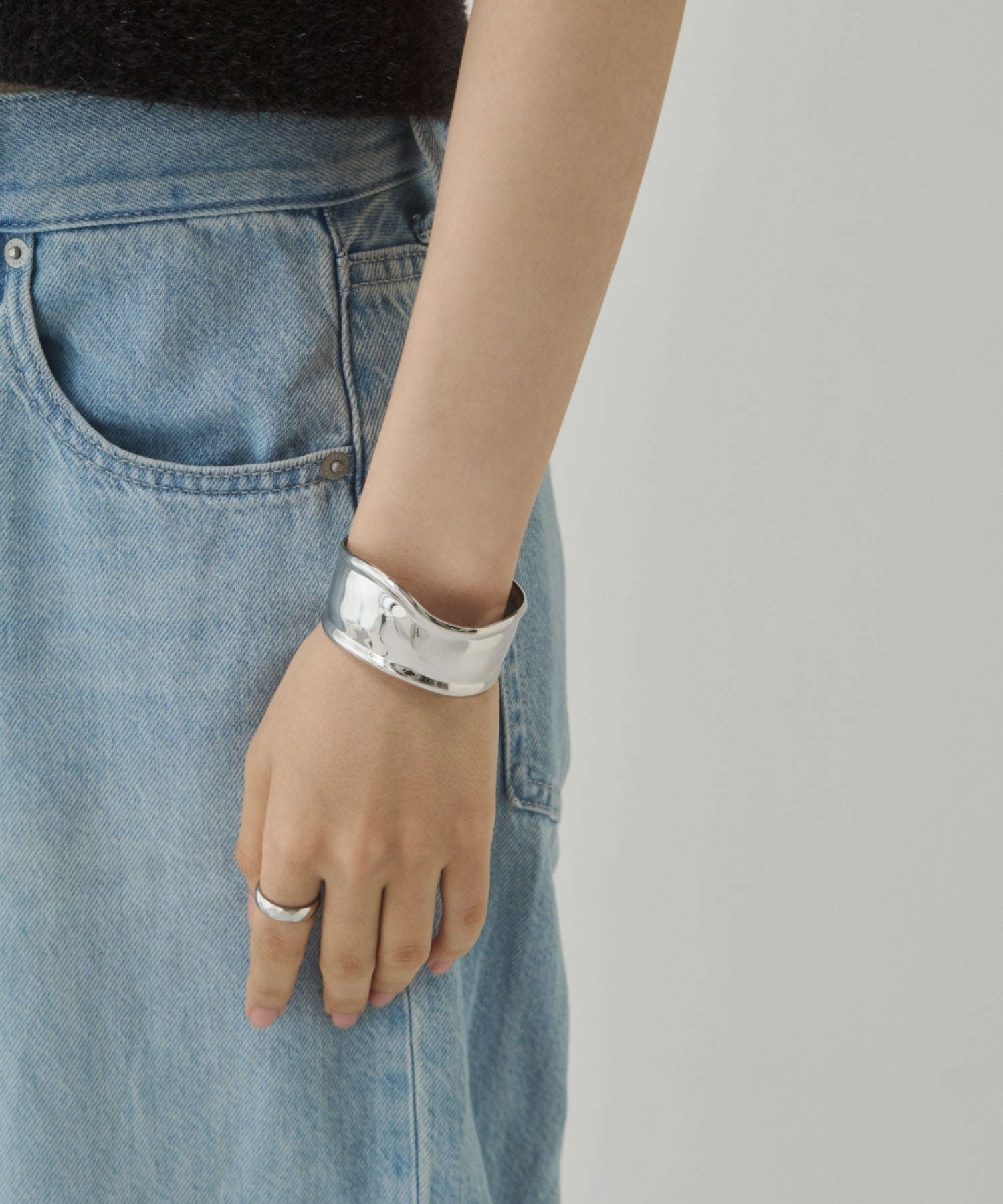 ciite' シーテ バングル/リストバンド ニュアンス ワイド バングル