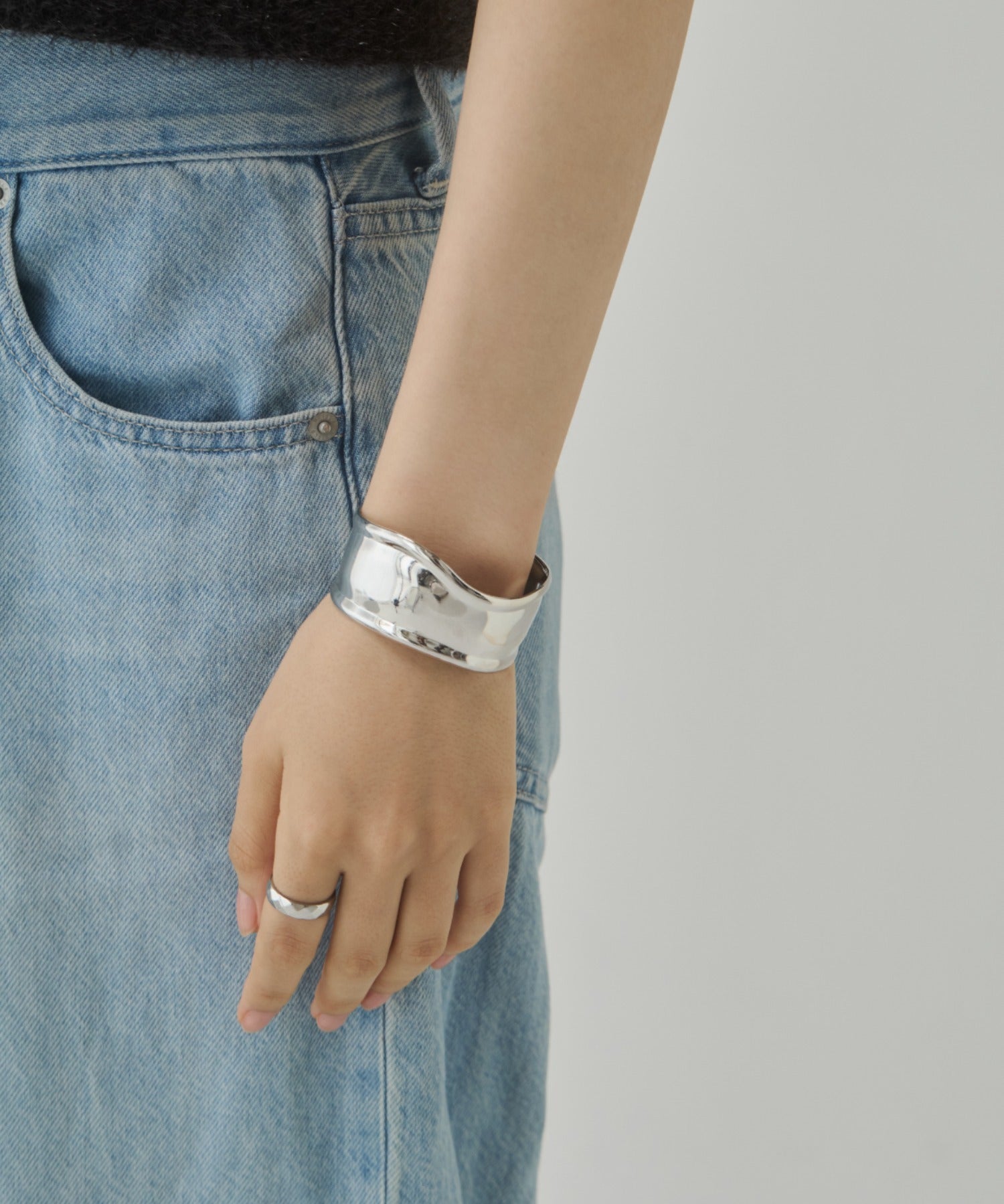 ciite' シーテ バングル/リストバンド ニュアンス ワイド バングル