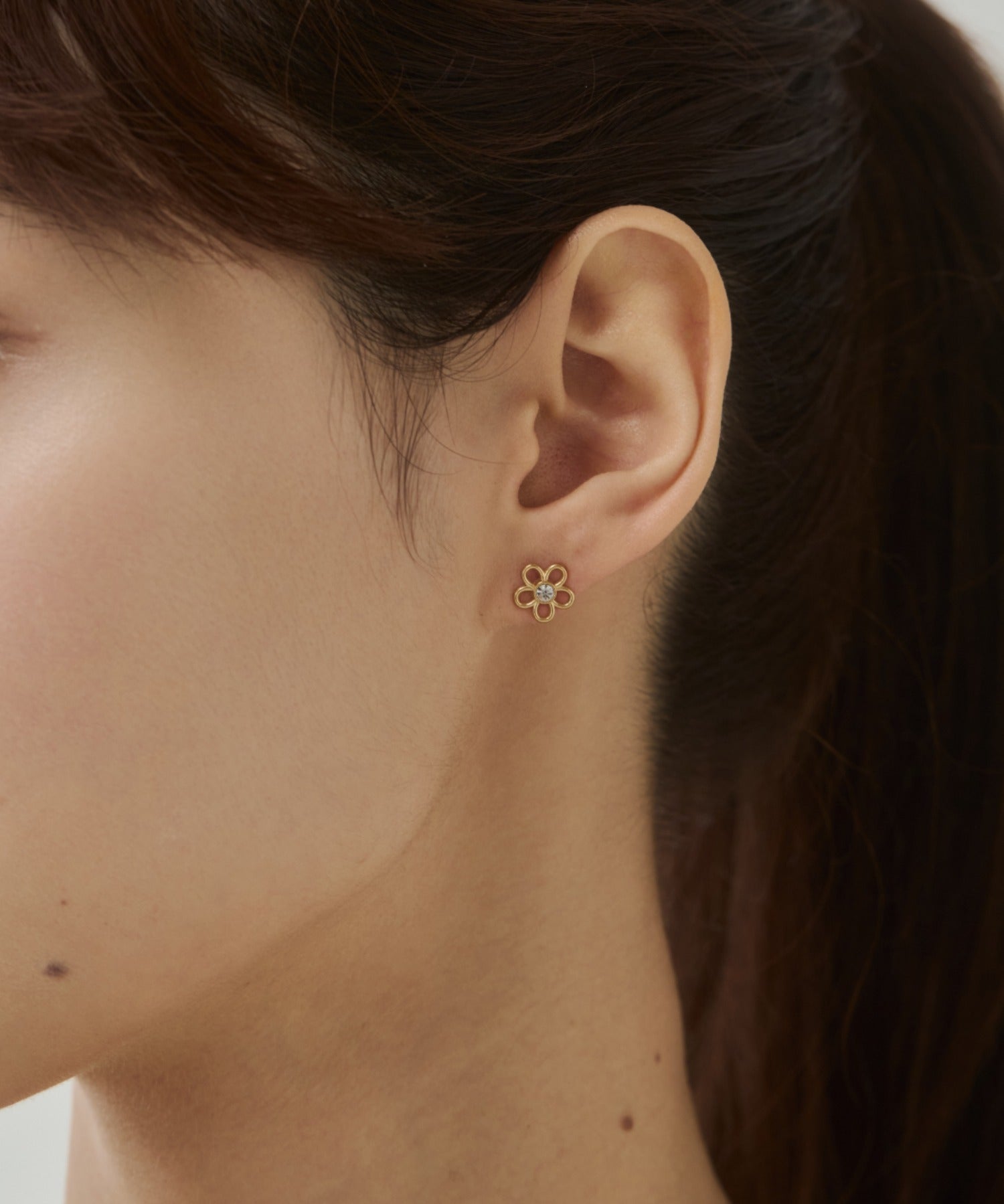 ciite' シーテ ピアス（両耳用） 【 金属アレルギー対応 】ミニフラワービジューピアス サージカルステンレス（両耳用）