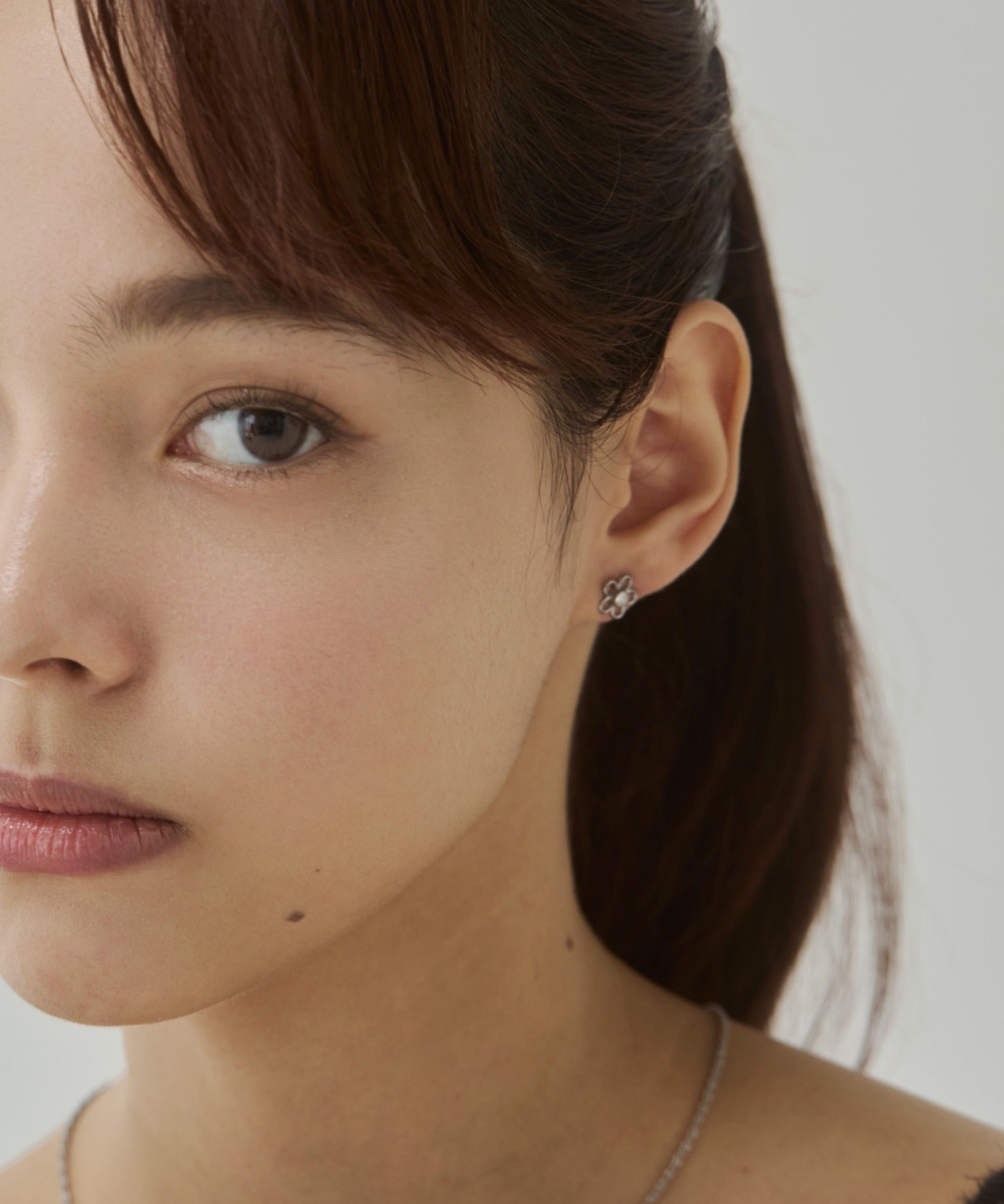 ciite' シーテ ピアス（両耳用） 【 金属アレルギー対応 】ミニフラワービジューピアス サージカルステンレス（両耳用）