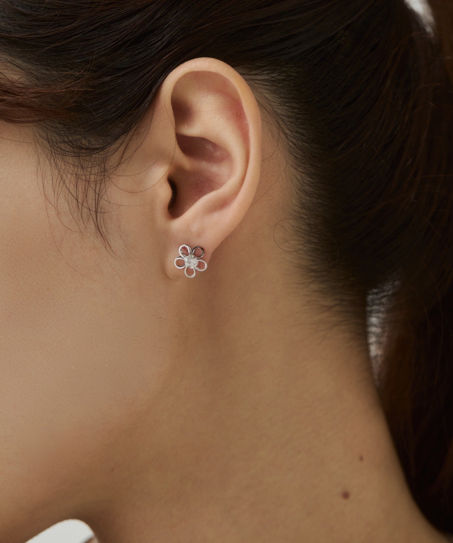 ciite' シーテ ピアス（両耳用） 【 金属アレルギー対応 】ミニフラワービジューピアス サージカルステンレス（両耳用）