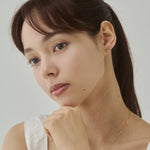 ciite' シーテ ピアス（両耳用） 【 金属アレルギー対応 】デイジーフラワー ミニピアス サージカルステンレス（両耳用）