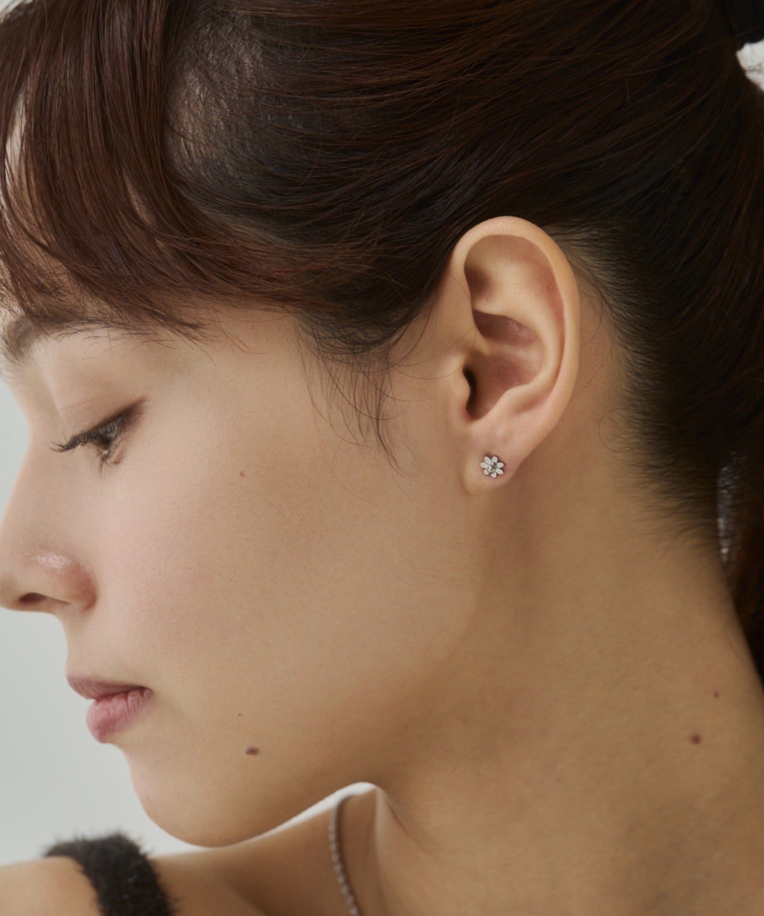 ciite' シーテ ピアス（両耳用） 【 金属アレルギー対応 】デイジーフラワー ミニピアス サージカルステンレス（両耳用）