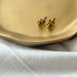 ciite' シーテ ピアス（両耳用） 【 金属アレルギー対応 】デイジーフラワー ミニピアス サージカルステンレス（両耳用）