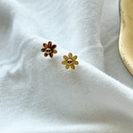 ciite' シーテ ピアス（両耳用） 【 金属アレルギー対応 】デイジーフラワー ミニピアス サージカルステンレス（両耳用）