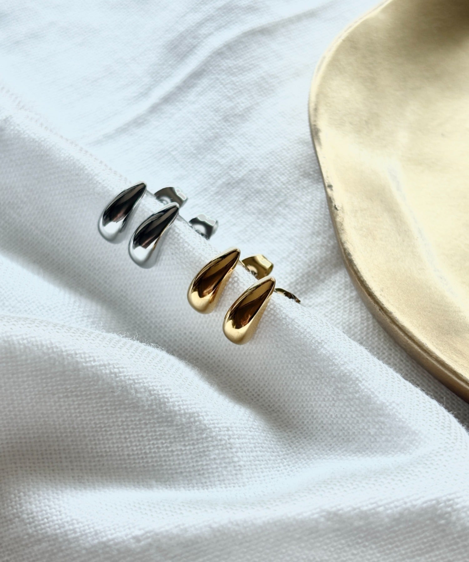 ciite' シーテ ピアス（両耳用） 【 金属アレルギー対応 】サージカルステンレス ミニピアス（両耳用）