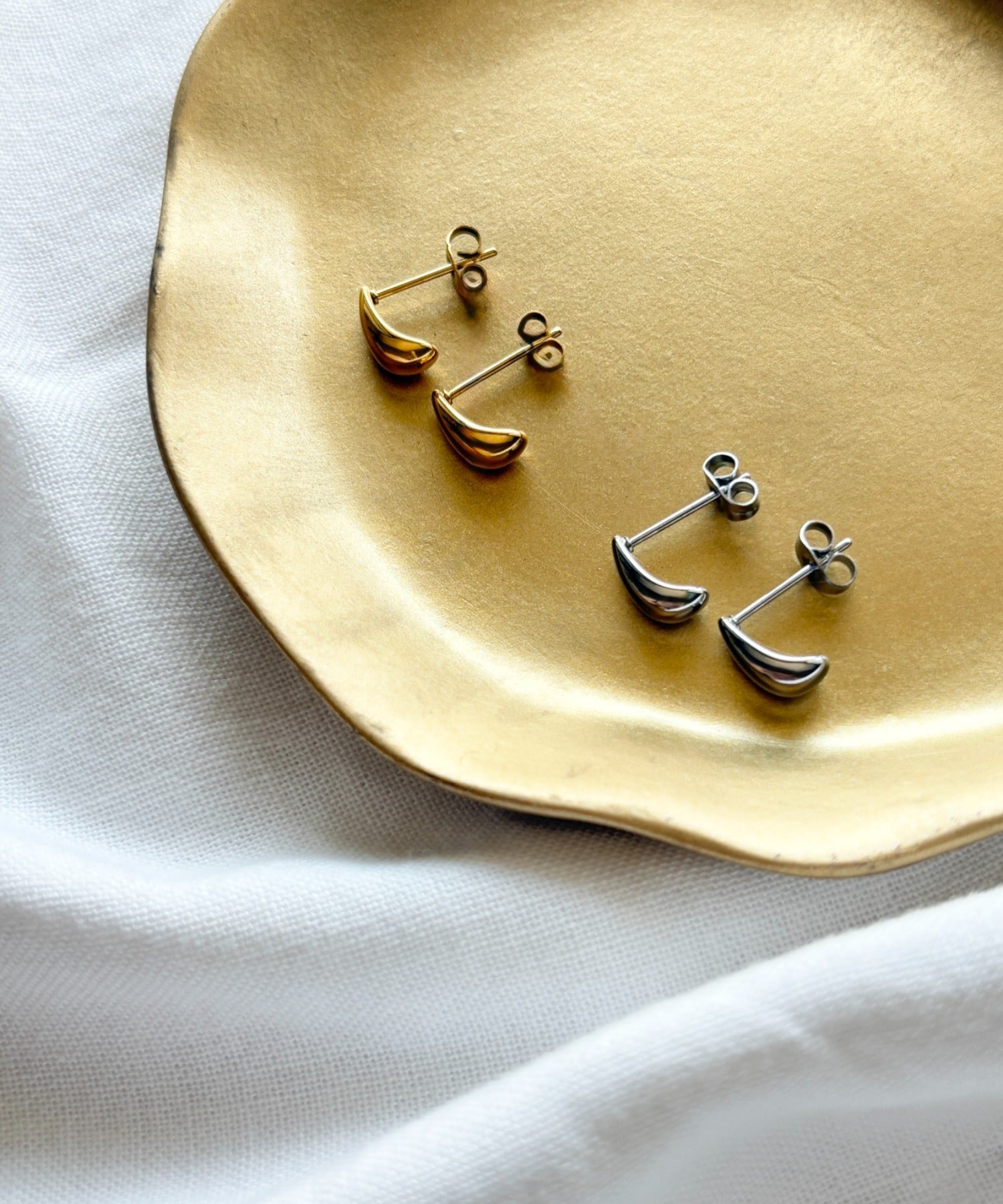 ciite' シーテ ピアス（両耳用） 【 金属アレルギー対応 】サージカルステンレス ミニピアス（両耳用）