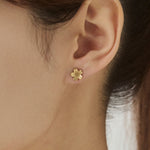 ciite' シーテ ピアス（両耳用） 【 金属アレルギー対応 】フラワーモチーフピアス サージカルステンレス（両耳用） ゴールド FREE