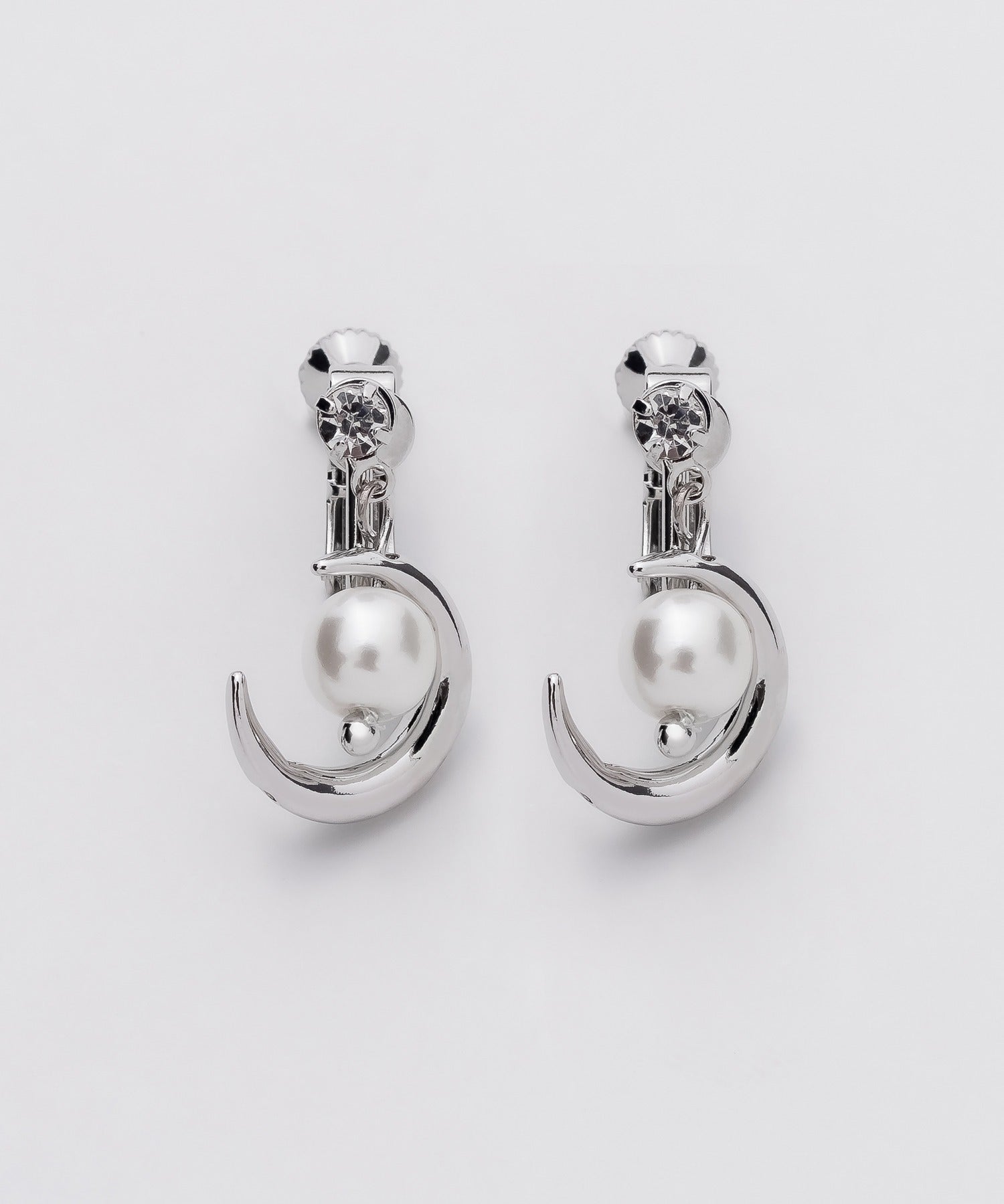 ムーンパールイヤリング (両耳用)