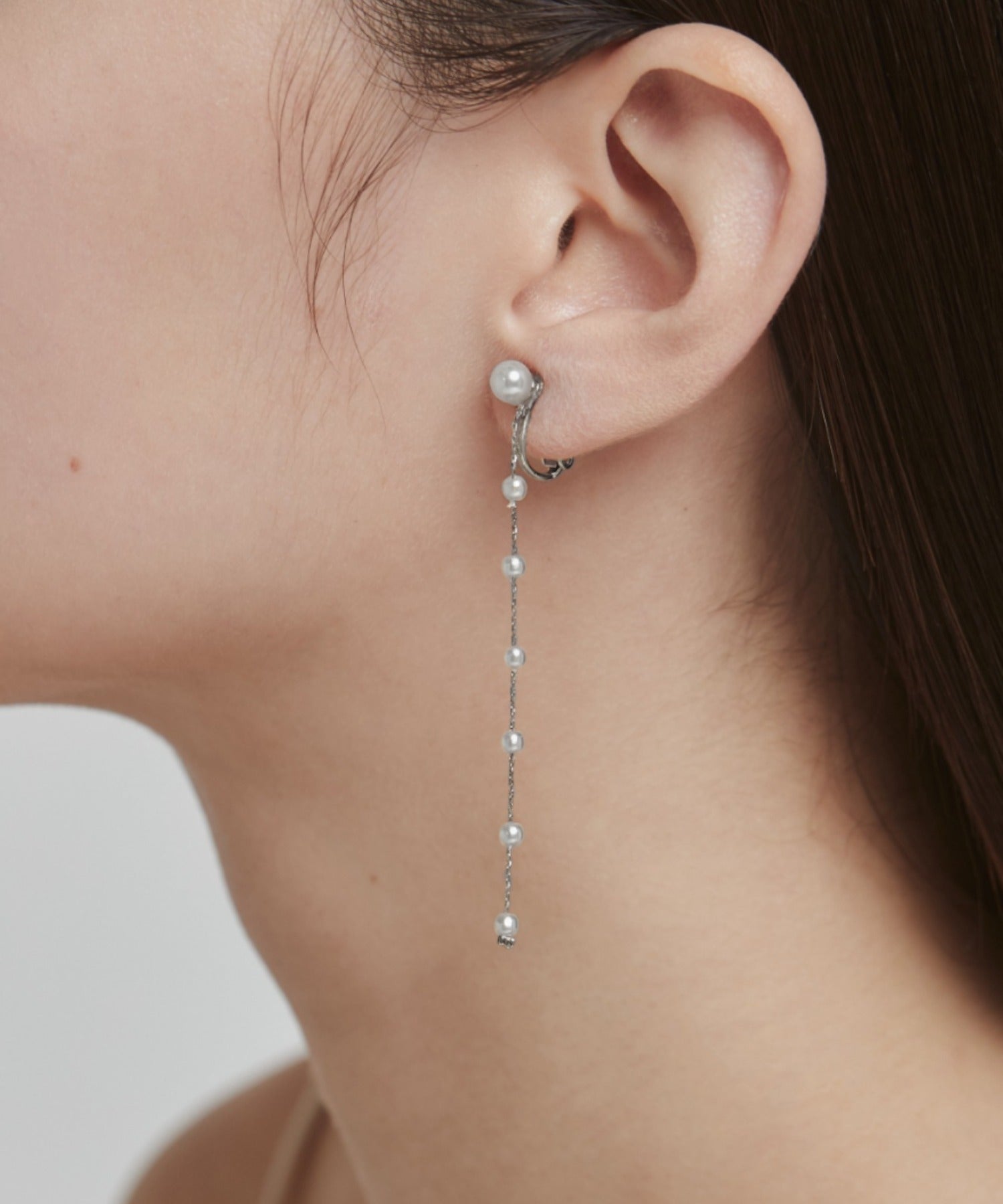 7連チェーンパールイヤリング (両耳用)